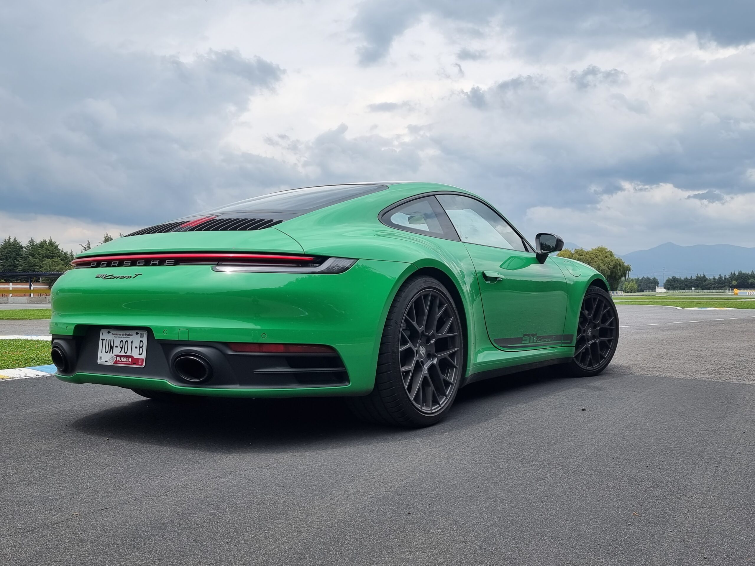 PRUEBA DE MANEJO- PORSCHE 911 CARRERA T: SAVE THE MANUALS