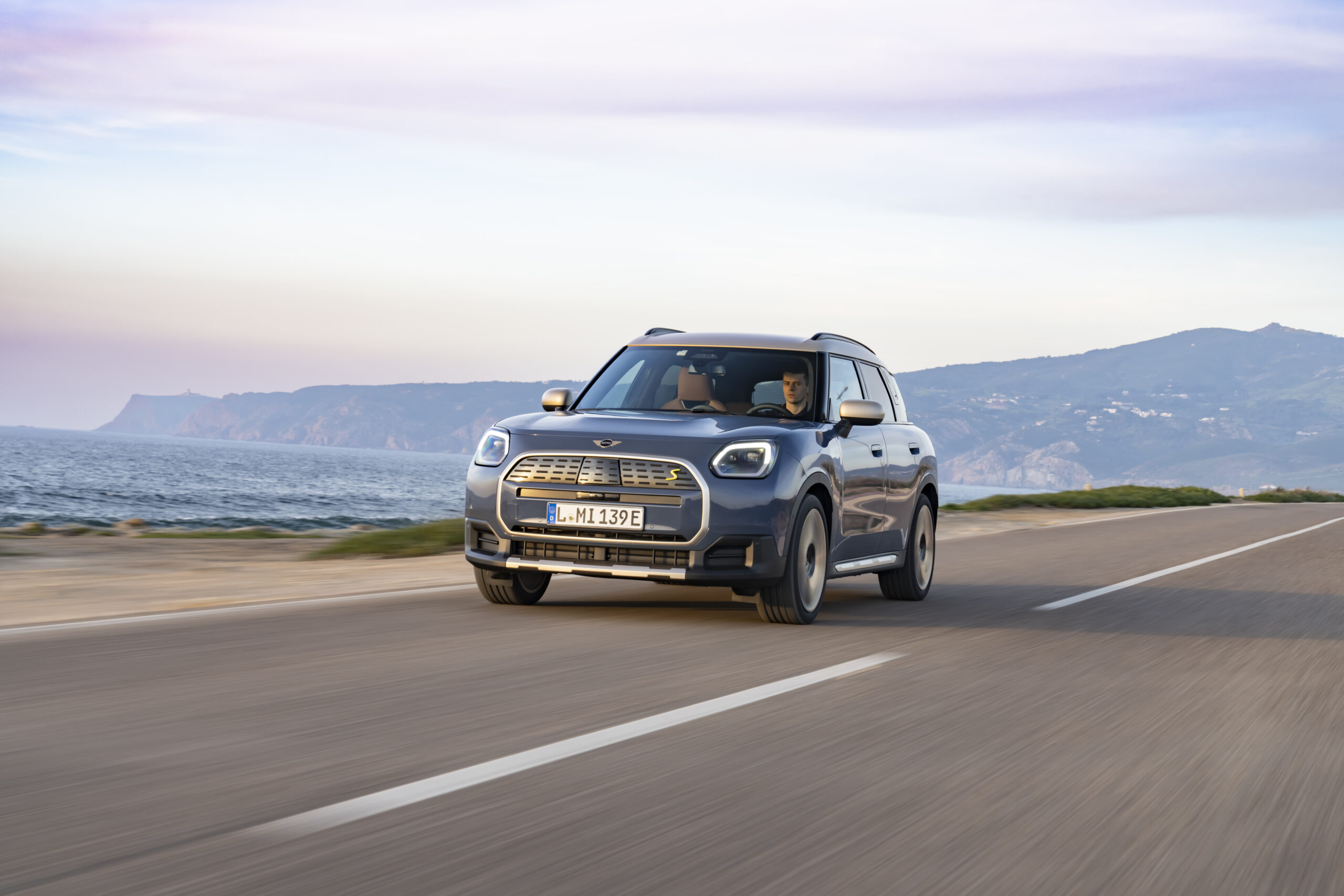 PRUEBA DE MANEJO MINI COUNTRYMAN 2024:MAXI MINI