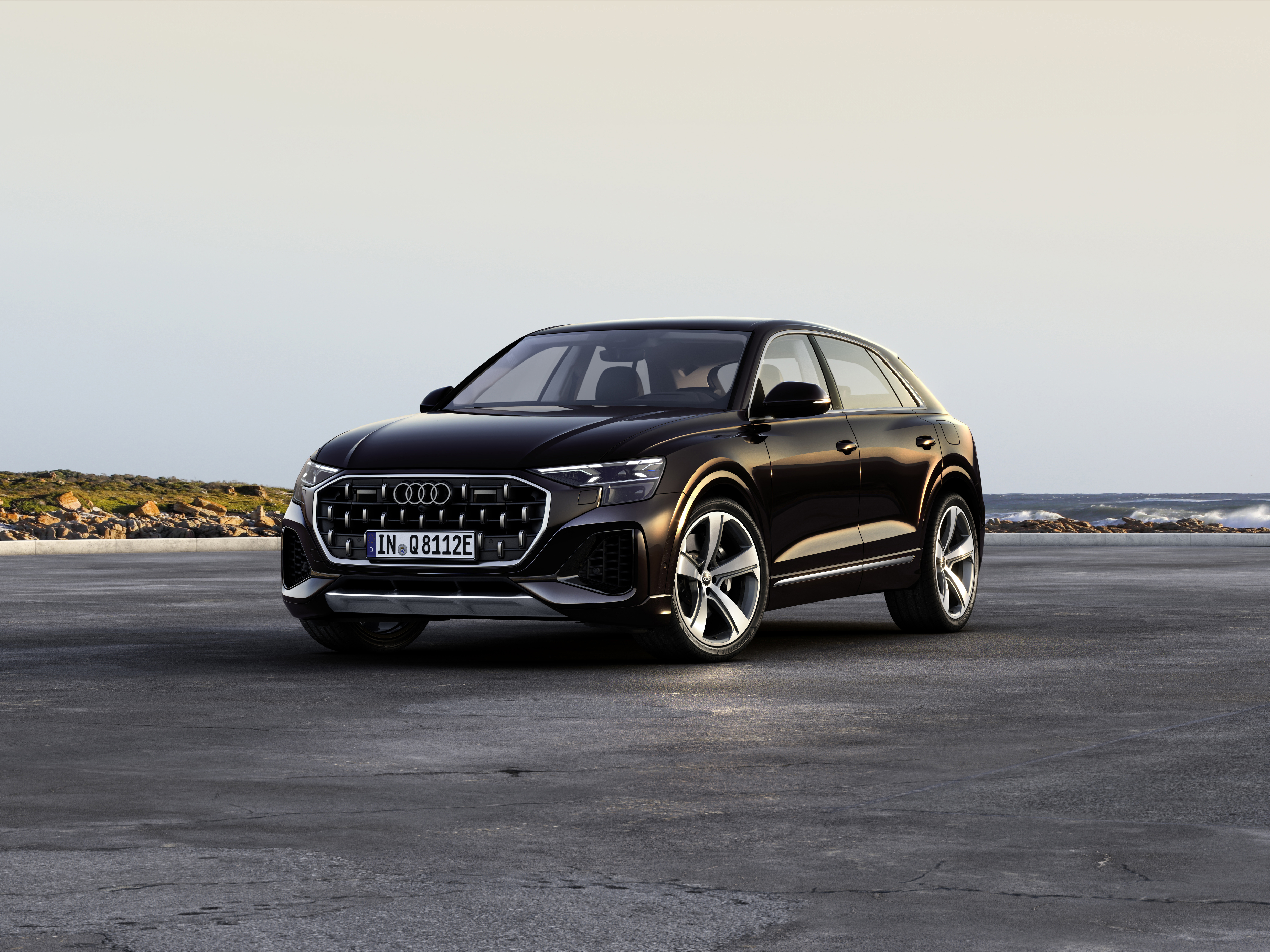 Audi Q8 suv