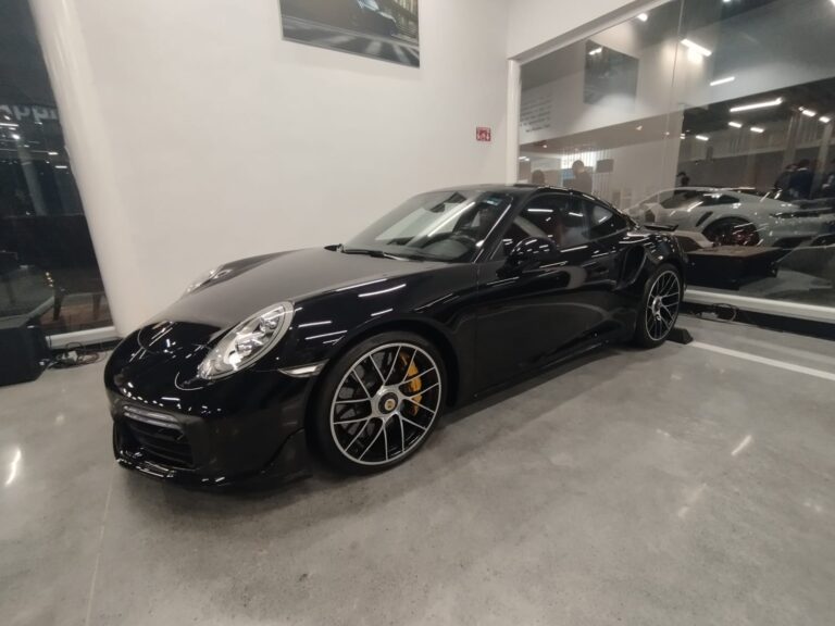 Porsche México reinaugura el Porsche Approved Center en Monterrey con nuevo concepto