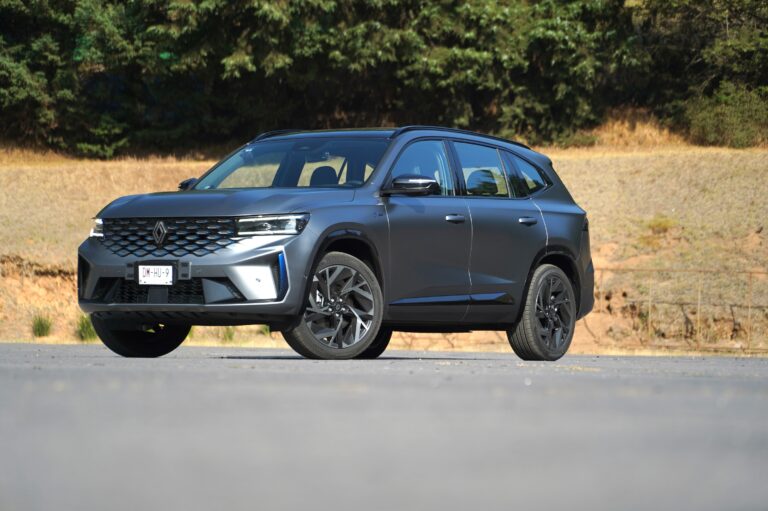 RENAULT KOLEOS HEV 2025