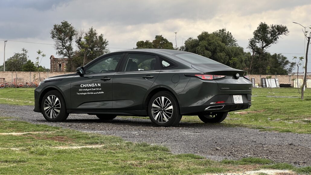 Changan Eado Plus iDD