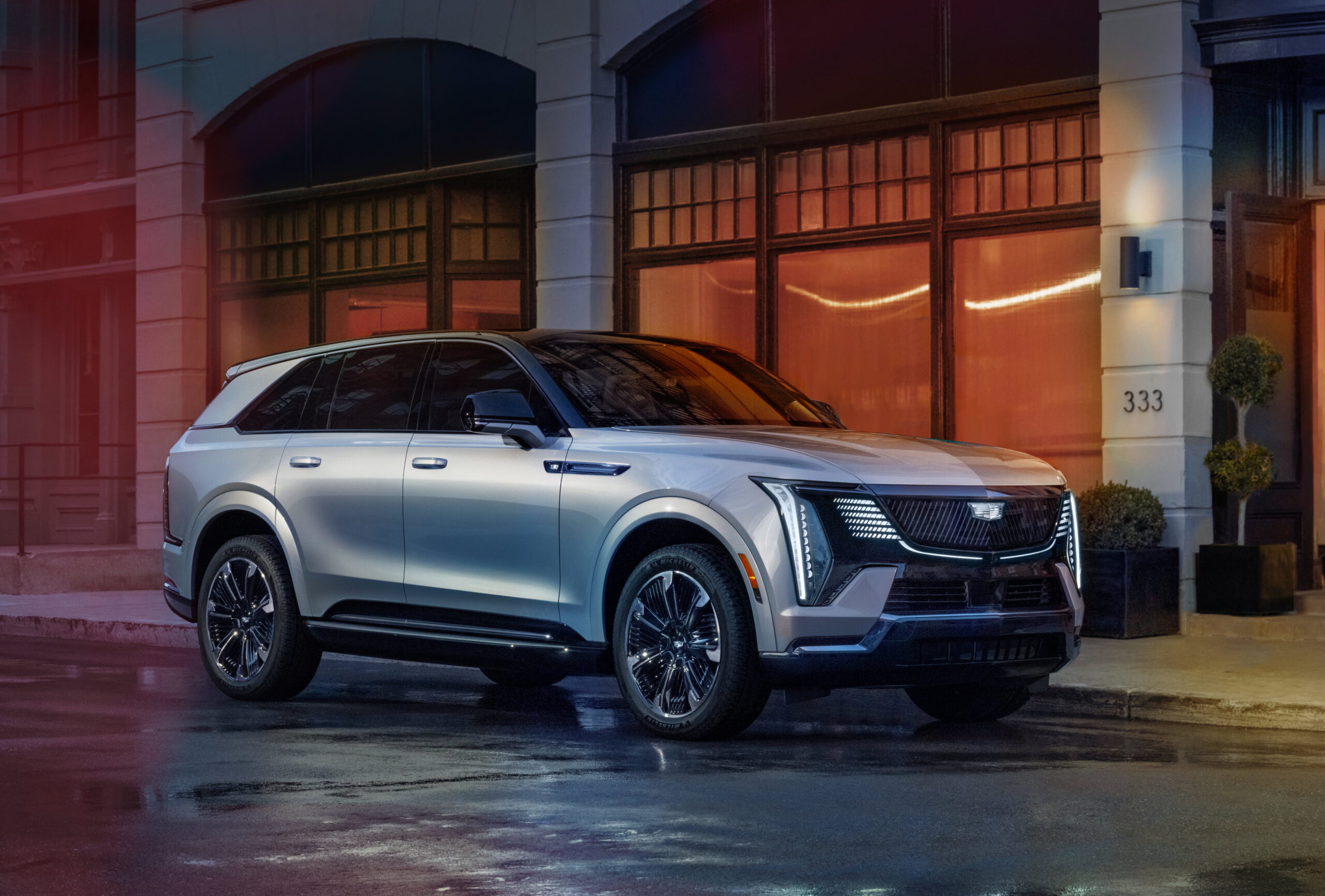 Cadillac Escalade IQL