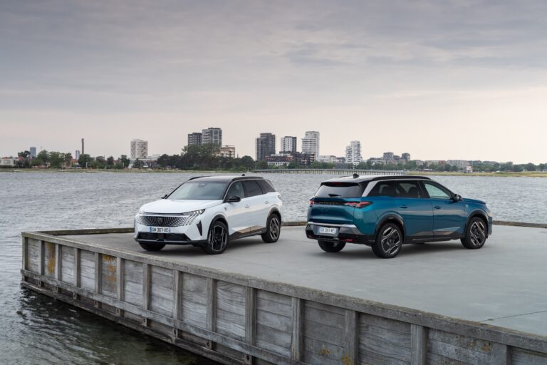 Pilares se refuerzan: Peugeot 3008 y 5008