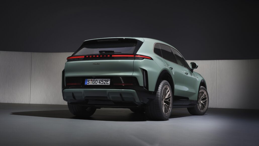 Cayenne Turbo Electric