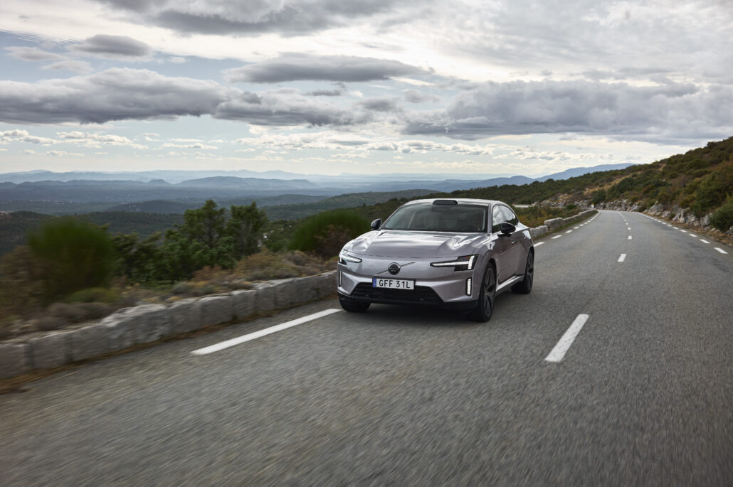 Volvo ES90