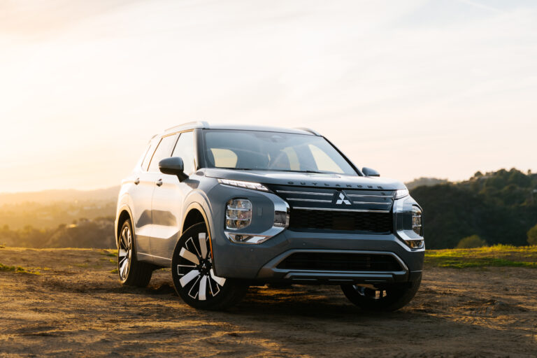 Mitsubishi Outlander 2026